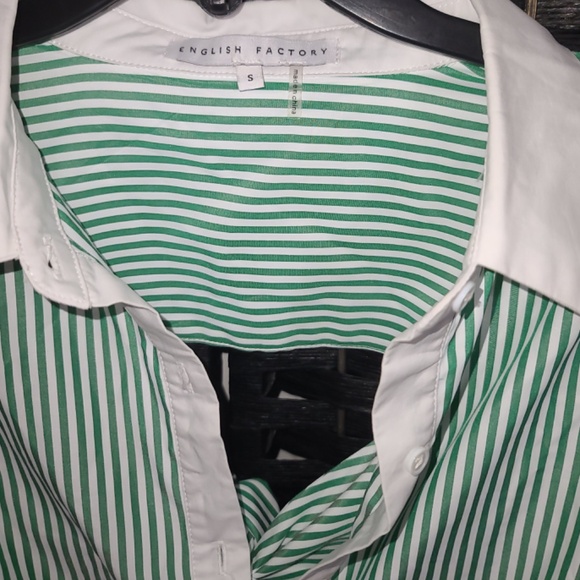 Chic and stylish English Factory dress size small, perfect for any occasion. - Picture 4 of 4